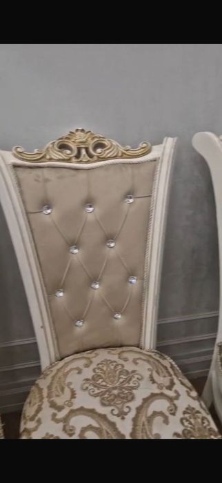 Продам стулья для стола