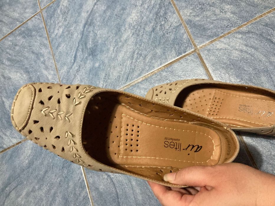 Pantofi balerini
