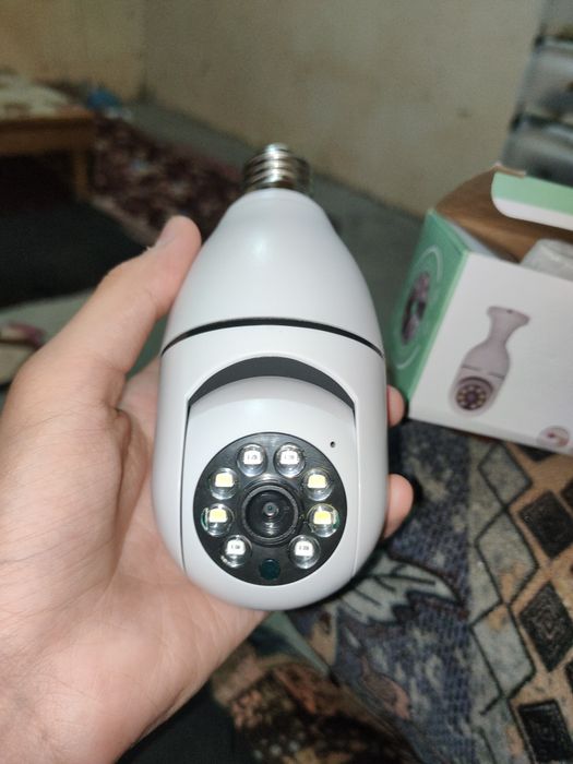 Kamera wifi bilan ishlaydi