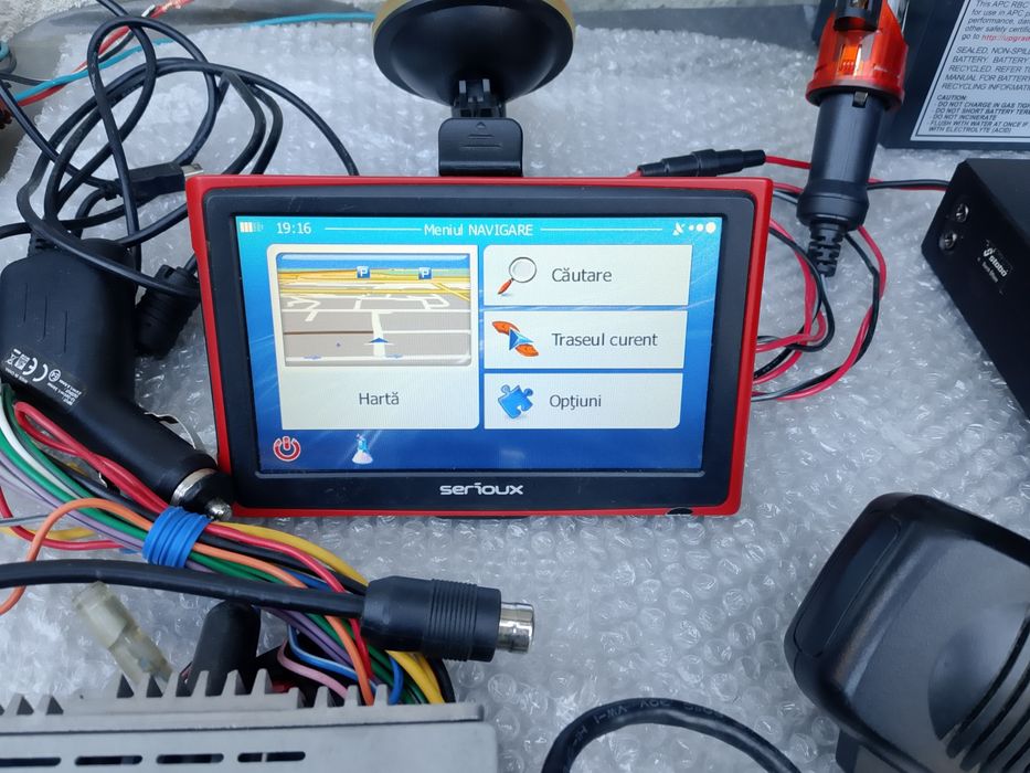 Vând mp player  Alpine  , GPS auto redresor baterii 12V pt. autorulote , module și telecomenzi webasto ,.