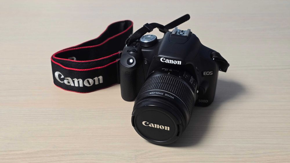 Canon EOS 500D, 15.1MP + Obiectiv EF-S 18-55mm
