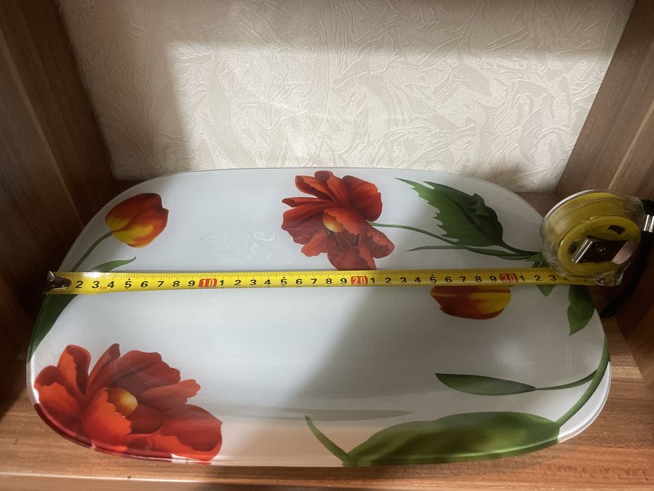 Продам набор тарелок