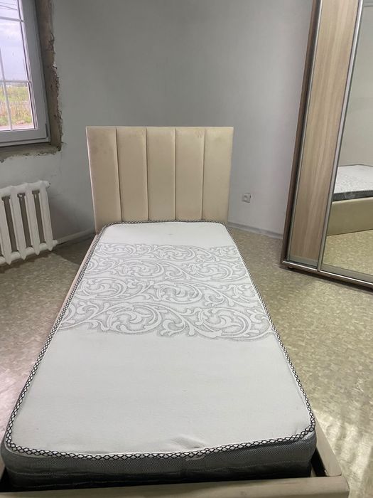 Продам кровать односпальную