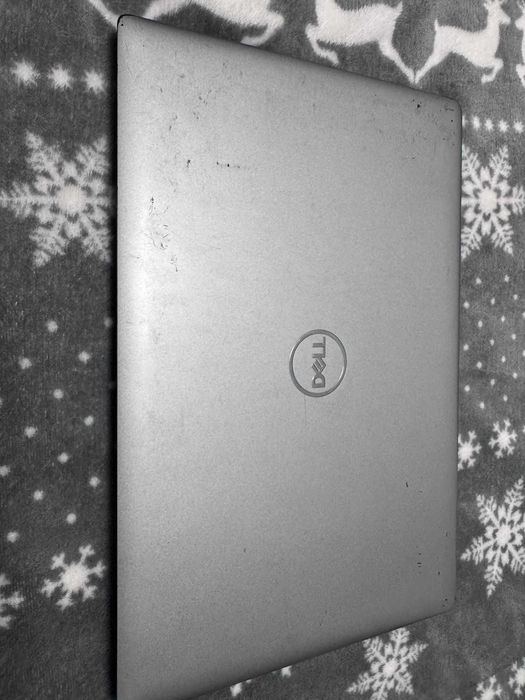 Laptop Dell Precision 3561 i9