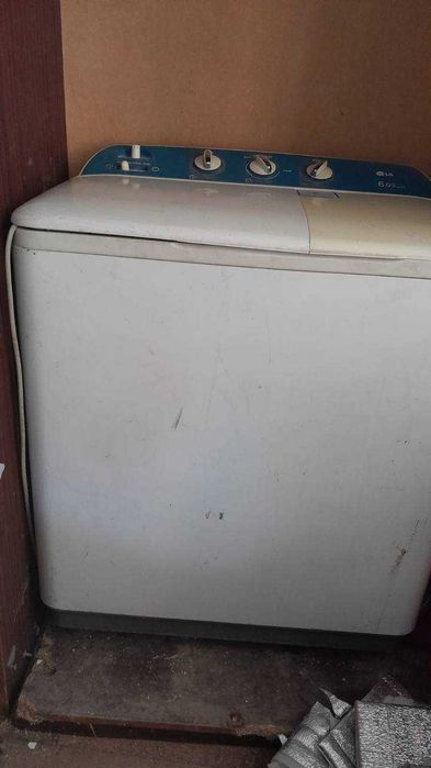 Продам стиральную машину полуавтомат