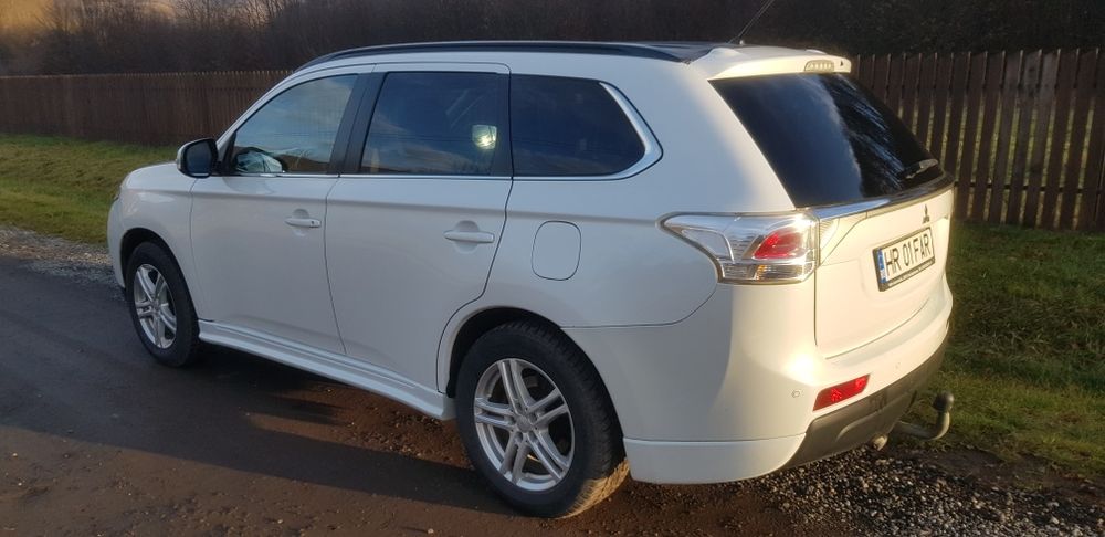 Mitsubishi Outlander 2.2 Diesel 4WD , 2013
