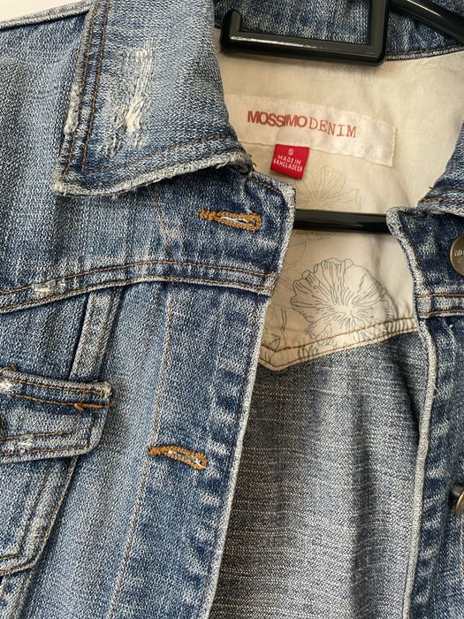 Куртка джинсовая