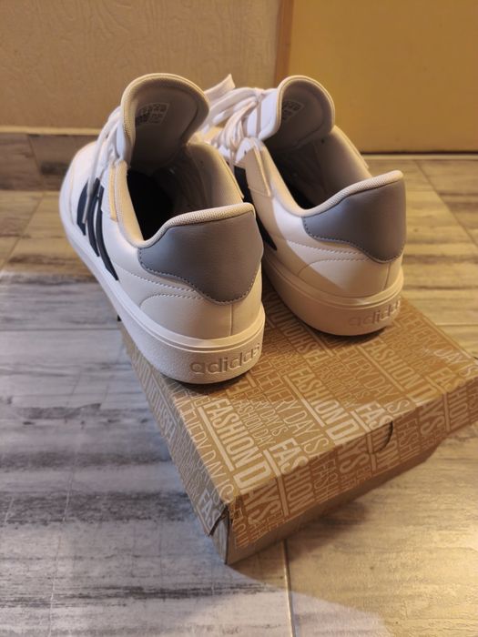 Маратонки Адидас