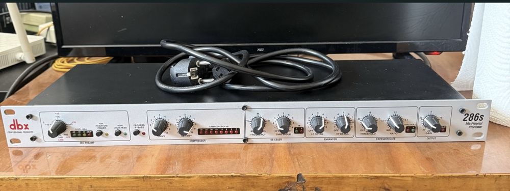 DBX 286s procesor voce (nu rode yamaha krk wa presonus focusrite)