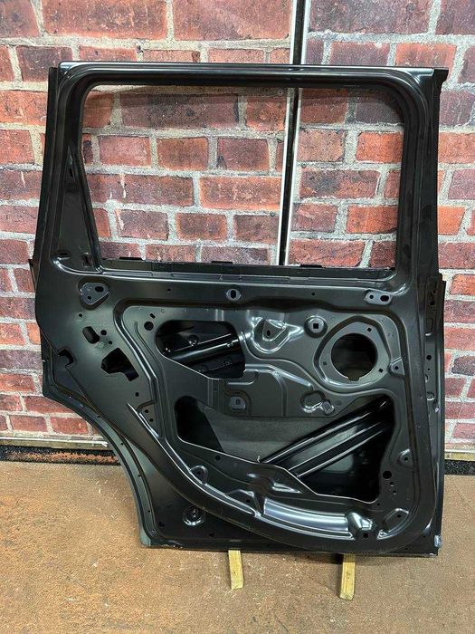 Usa stanga spate BMW MINI Clubman F54