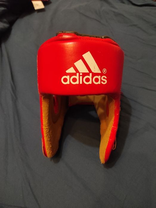 Продам шлем для бокса ,каратэ