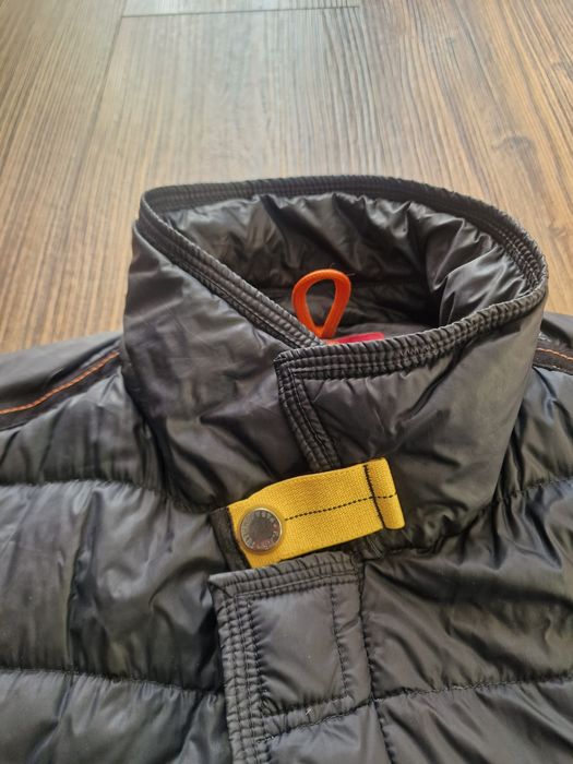 Страхотно  мъжко пухено яке PARAJUMPERS размер L