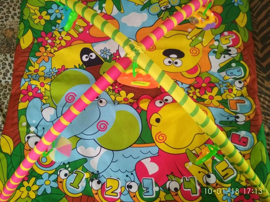Продам развивающий коврик-дуга, для детей. в упаковке.