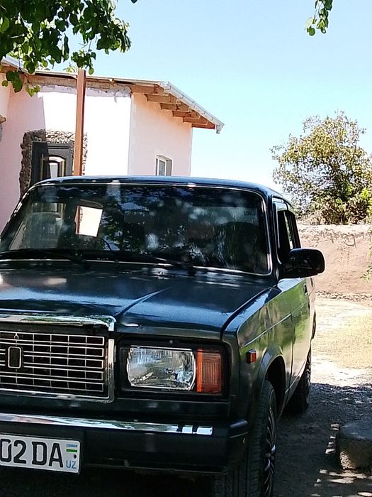 Vaz 2107 sotiladi