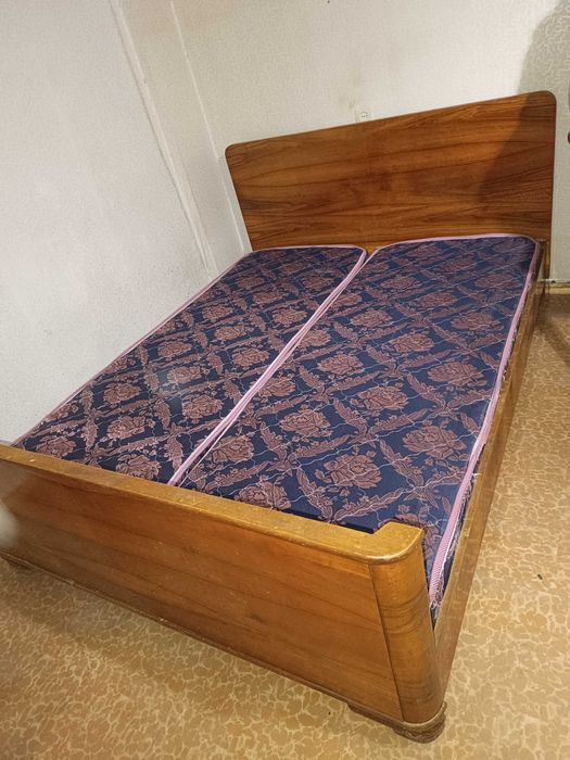 Кровать двухспальная