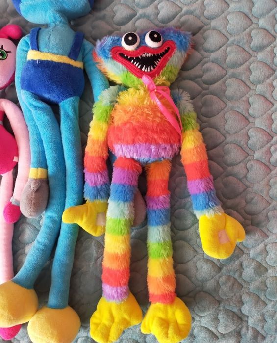 Продам игрушки .
