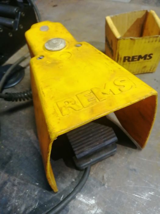 Труборез Rems...