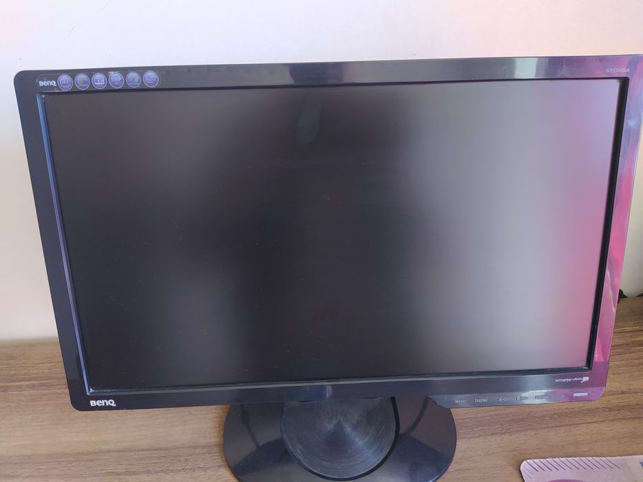 Domashne kompyuter xolati yaxshi 240 ssd 500 xotira +