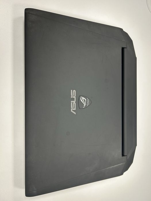 Гейминг лаптоп ASUS RoG