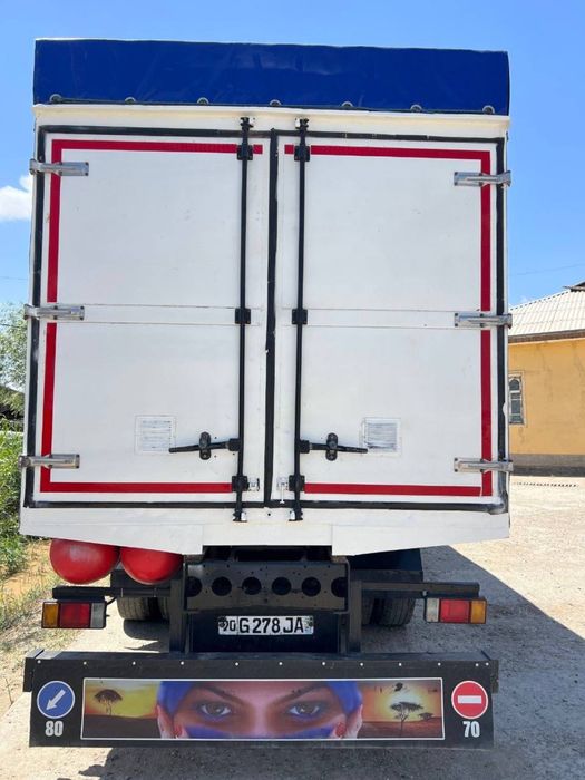 Isuzu 2015 yil 10 tonnalik