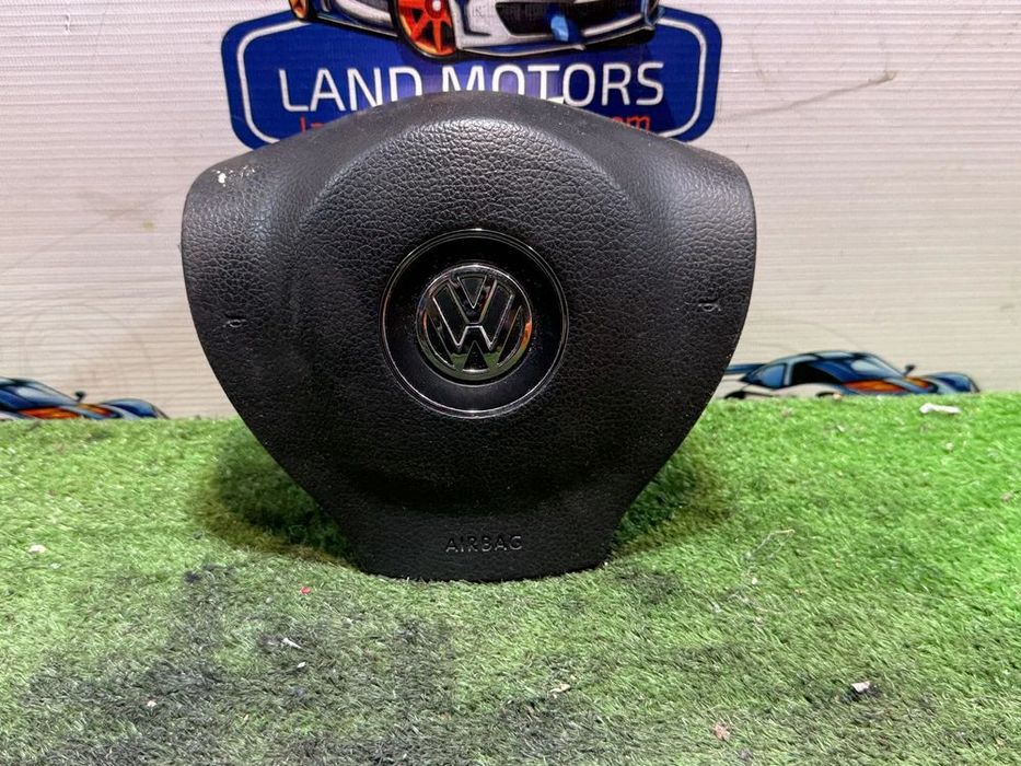 AIRBAG VOLAN VOLSKWAGEN PASSAT BlueMotion 2.0 DIESEL 2014 COD OEM 306842999N44 / 3C8880201AH / BERLINA 2010-2014 2 buc