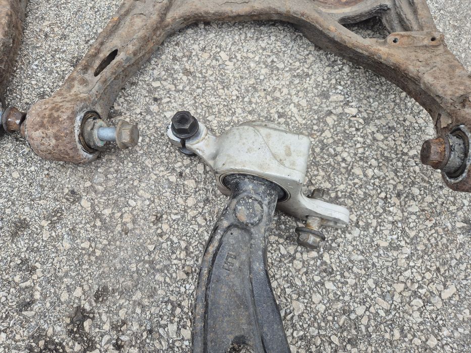 Носач/носачи долни Мерцедес МЛ 164 ГЛ Х164 ляв десен Mercedes ML GL