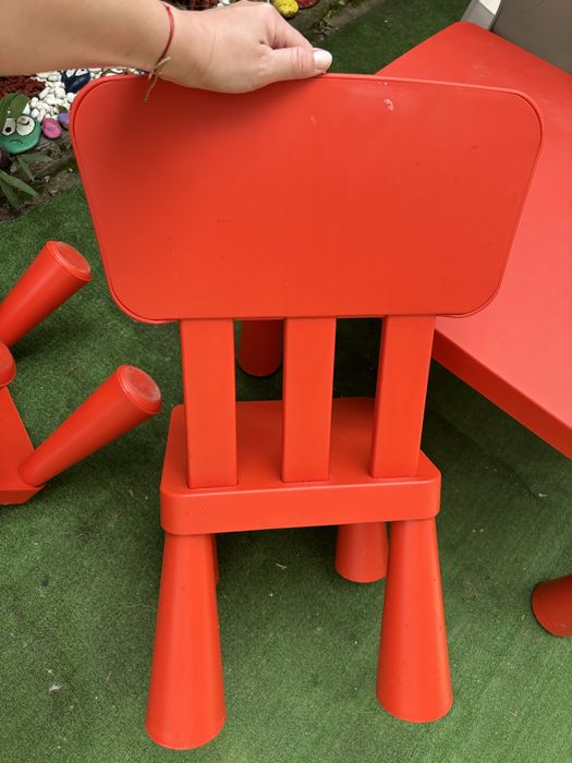 Детска маса и два стола ikea