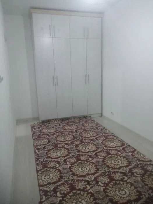 продается ассалом хаво 2 комнаты монолит 38м2 кадышева*