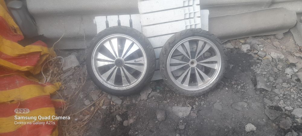 Продам колеса на скутер