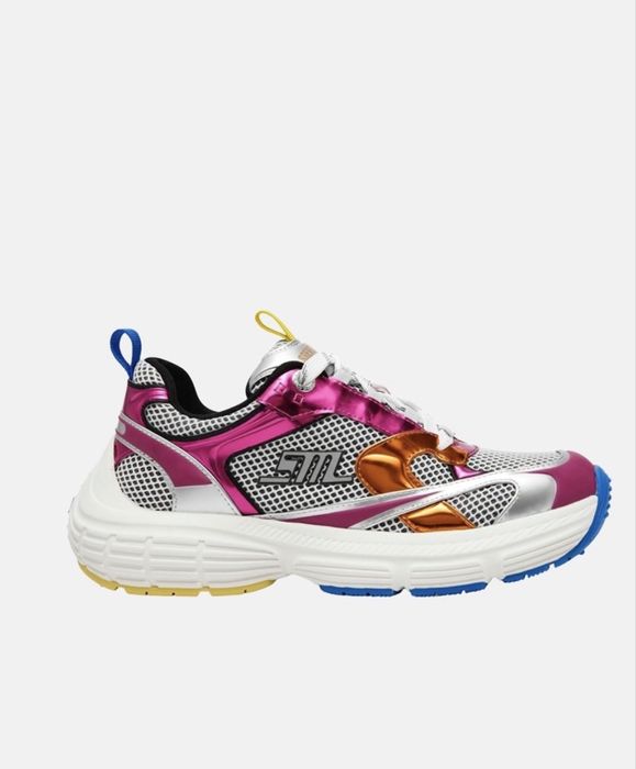 НОВИ дамски маратонки STEVE MADDEN