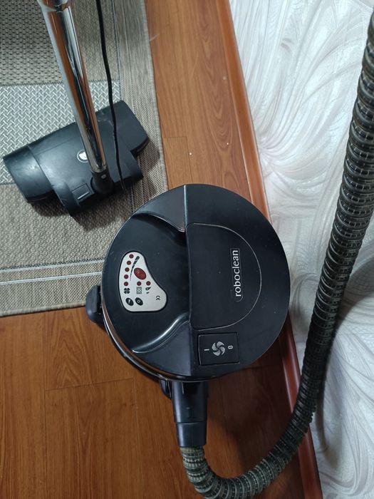 Мощный пылесос с аквафильтром Aura Roboclean 114F +