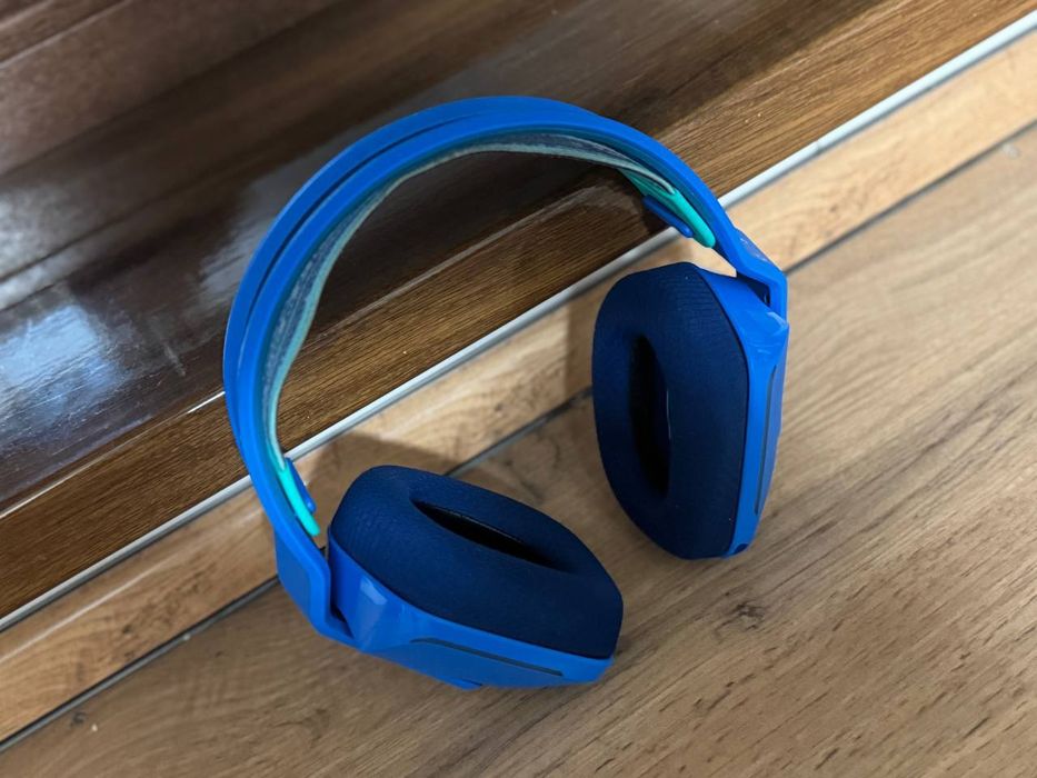 Продам наушники Logitech G733 Lightspeed