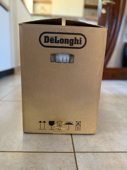 Espressor automat De’Longhi Magnifica Evo e latte pro