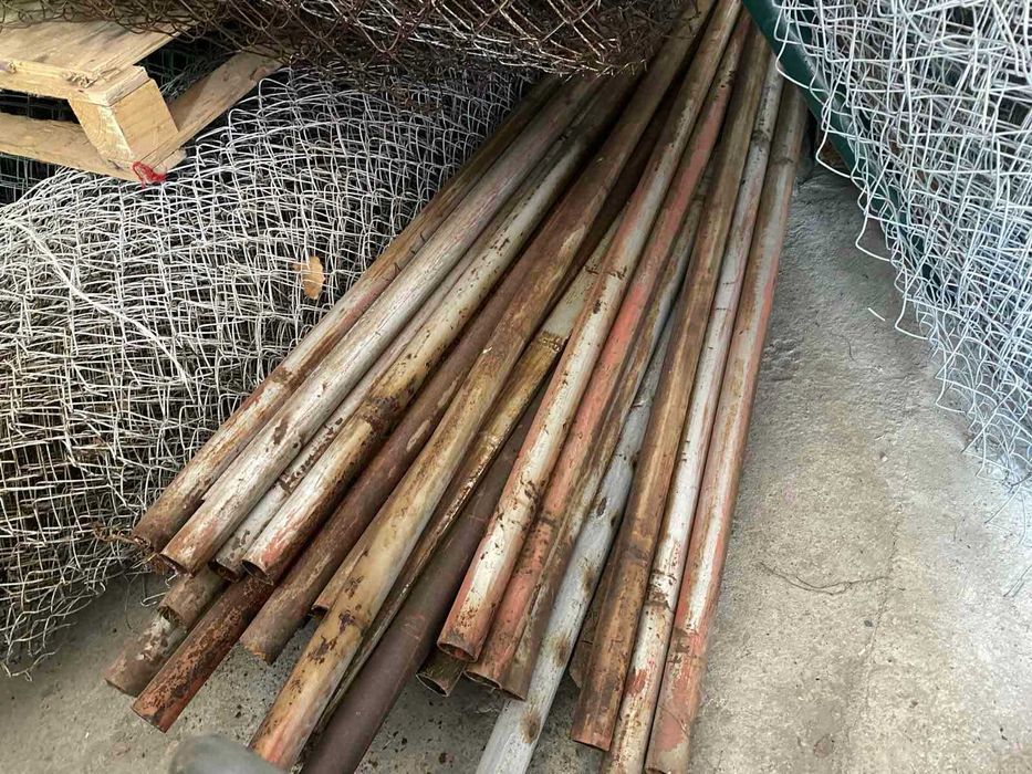 Оградa Фотоволтаици Метална Мрежа с Тръби 250 метра / 100 тръби