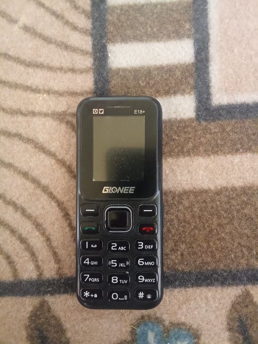 Gionee telefon sotiladi  sifatli alo 3ta sim karta 1ta chip tushadi