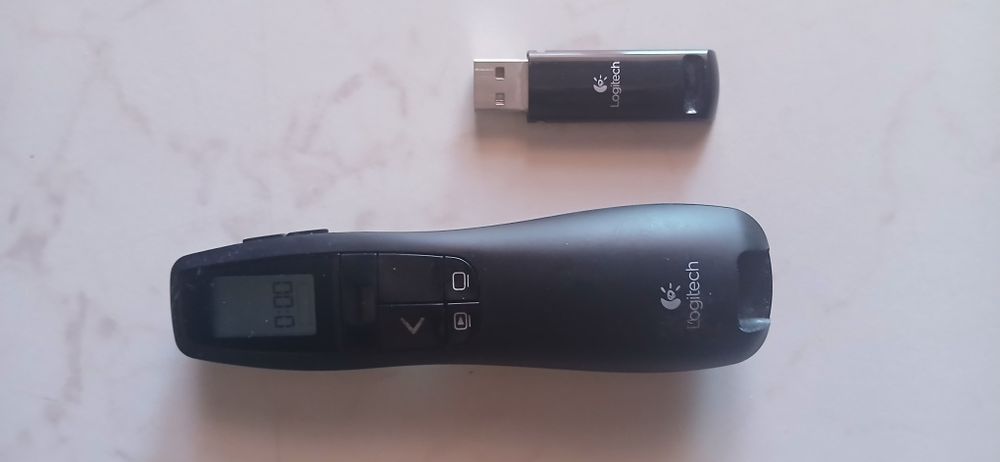 Presenter wireless profesional Logitech R700