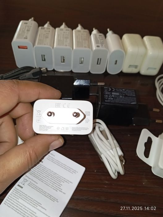 Зарядники дела телефоны