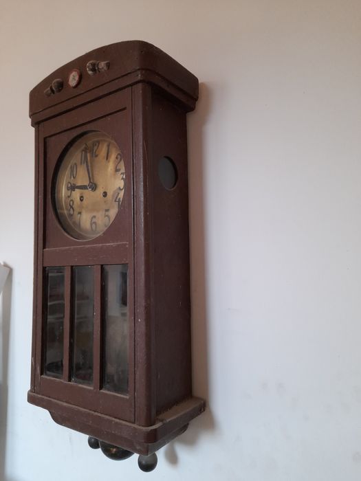 Ceas de perete cu pendula