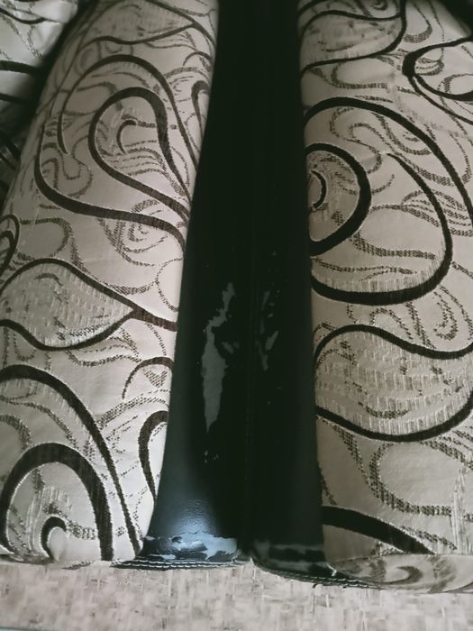 Угловой диван с креслом.