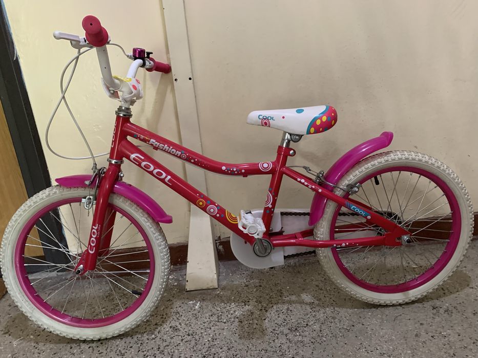 Bicicleta pentru fete Fashion Cool, 7-11 ani, roz.