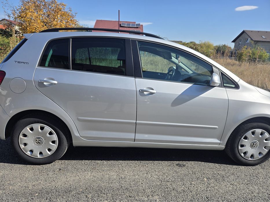VOLKSWAGEN Golf Plus 2011 — imagine 2