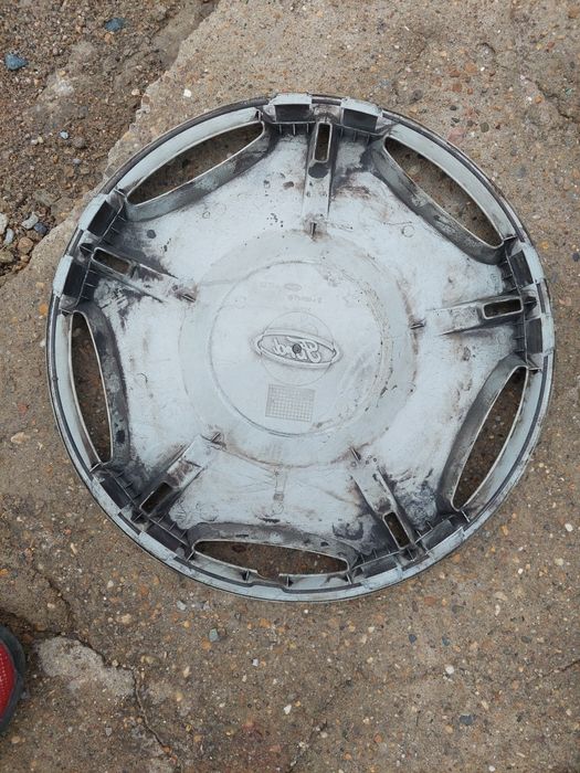 Колпак Ford R 16