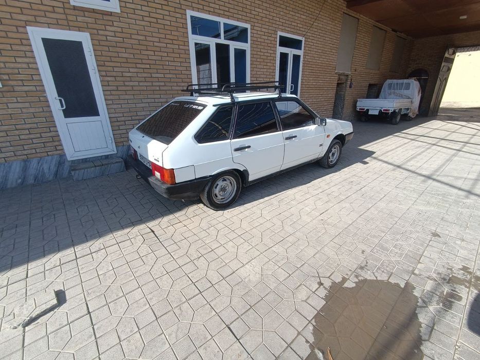 2109 vaz lada xechbek