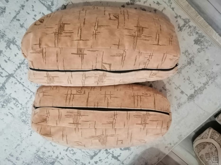 Продам диван (компактный)