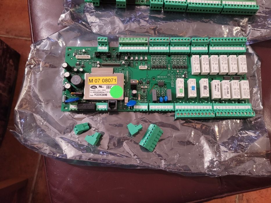 Carel PCOCRC0AM0  Control Programabil HVAC  Rev. 1