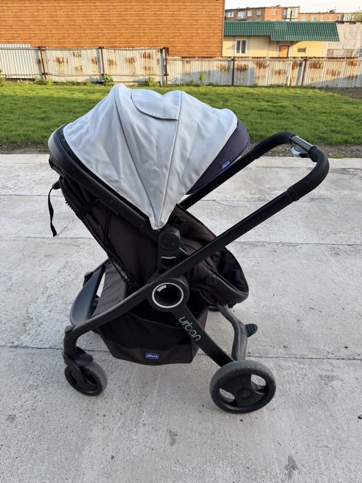 Продам коляску Chicco urban