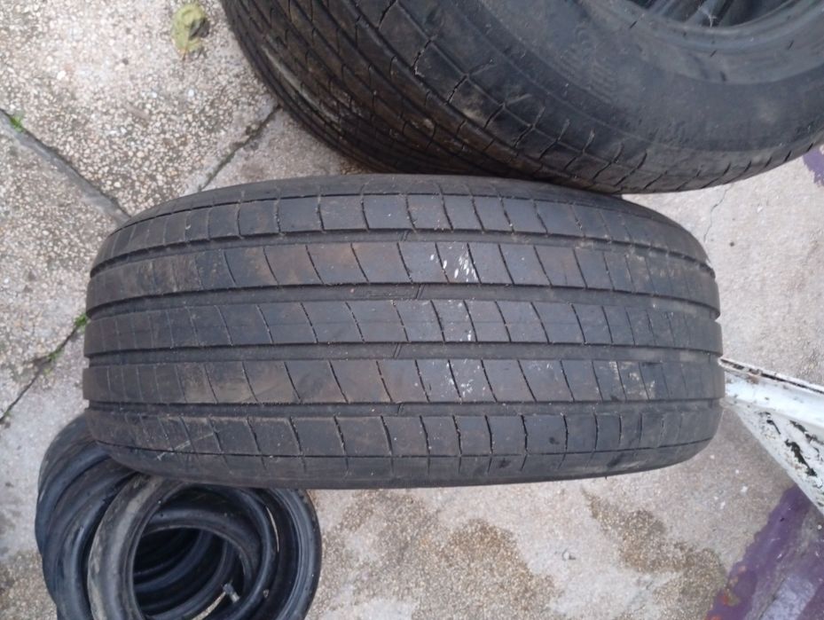 Vând cauciucuri de vara Michelin pe 16