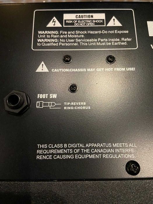 NuX Acoustic 30 amplificator