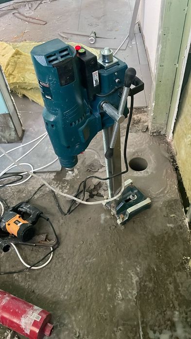 Аппарат для алмазного бурение