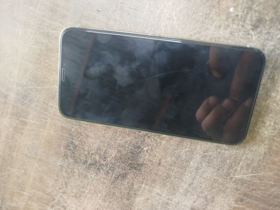 iPhone x  продам